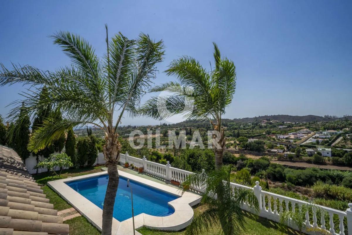 Venta de chalet independiente en Camino Nicola, Estepona
photo 2