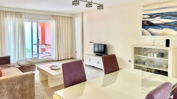 Apartment for sale in  Calle Quintana, 30, Estepona photo 1