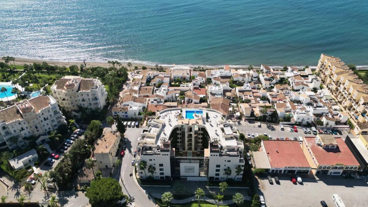 Venta de piso en Avenida del Pirata, Estepona
photo 2