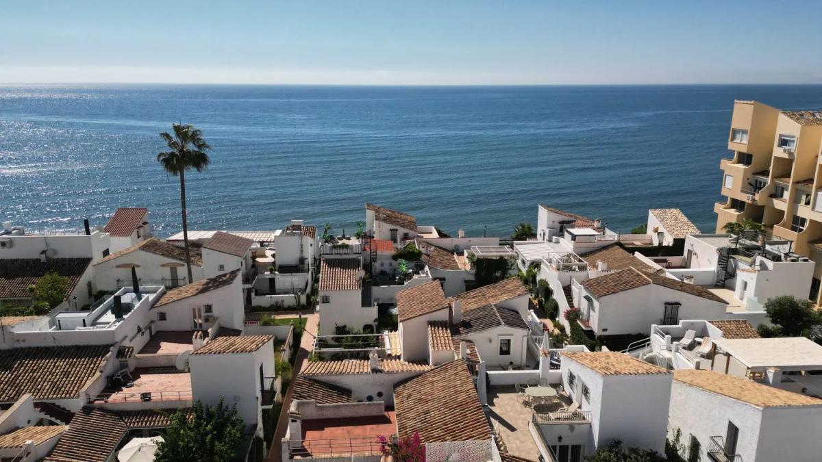 Venta de piso en Avenida del Pirata, Estepona
photo 3