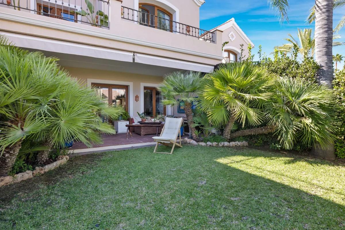 Продажа отдельного шале в Calle Salvia, 11, Эстепона photo 2