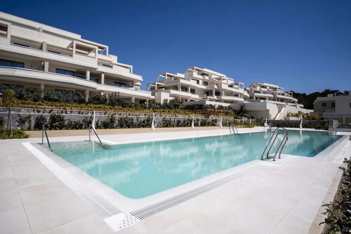 Venta de piso en Carretera Nacional N-340, Estepona
photo 1