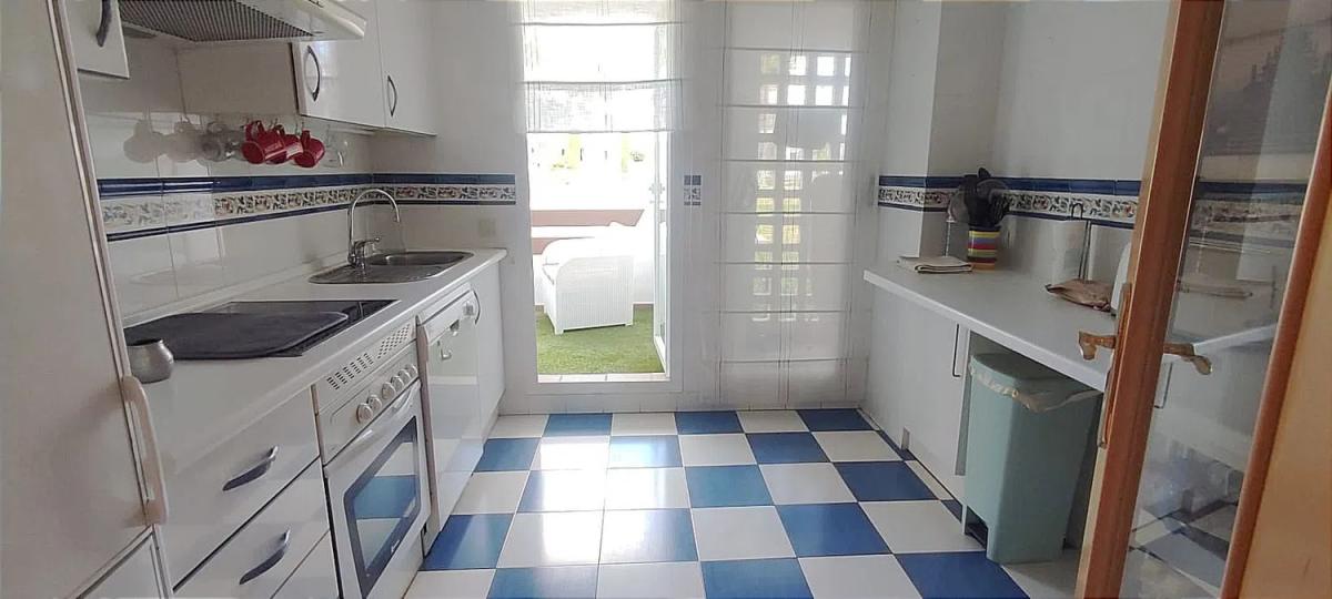 Продажа квартиры на Calle los Almendros, 1, Эстепона
 photo 3