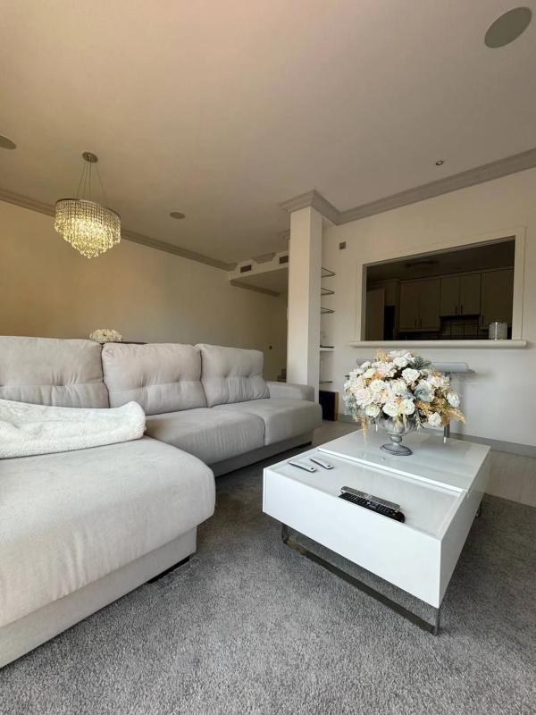 Venta de piso en Calle de la Rosa, Estepona
photo 1