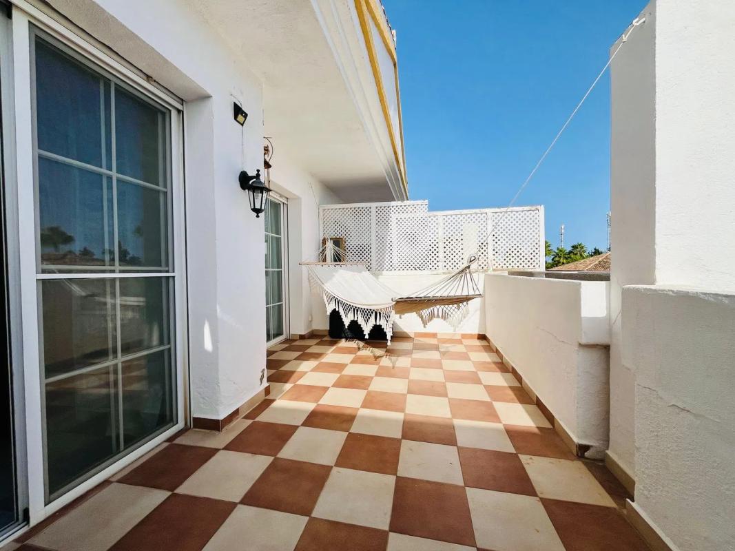Sale of independent chalet in Montebiarritz, Estepona
photo 5