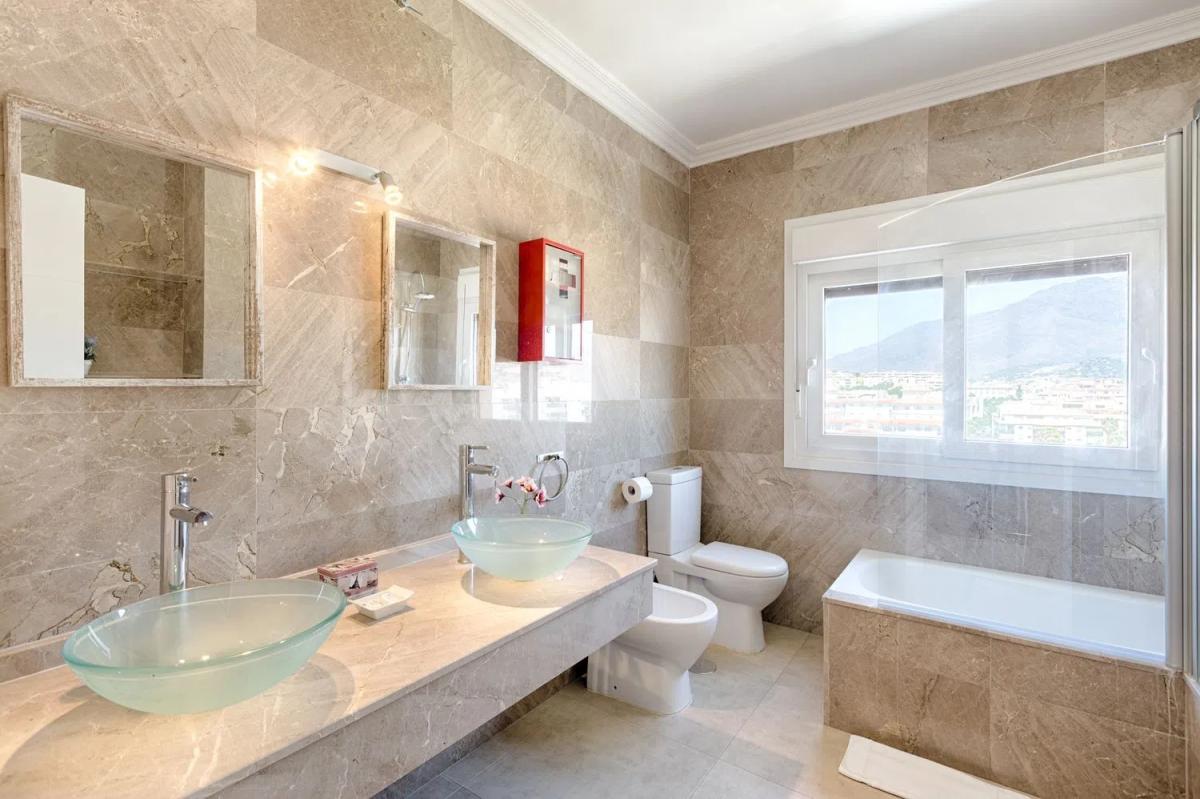 Venta de piso en Avenida España, 230, Estepona
photo 4