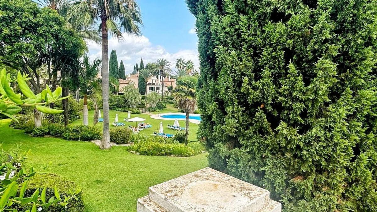 Venta de piso en Via del Mediterráneo, Estepona
photo 2