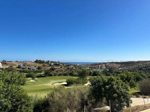 Piso en venta en Calle Villa Borghese, 408, Estepona photo 1