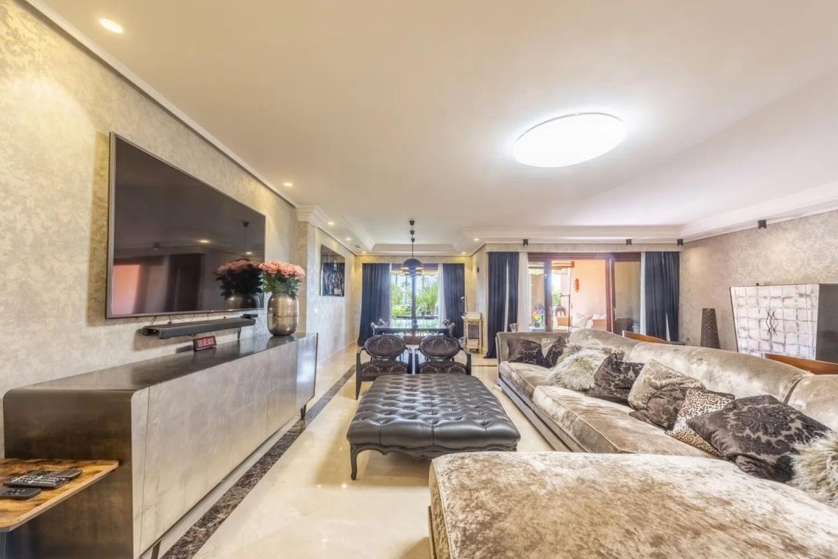 Sale of apartment in Barrio Kempinski, Estepona
 photo 2