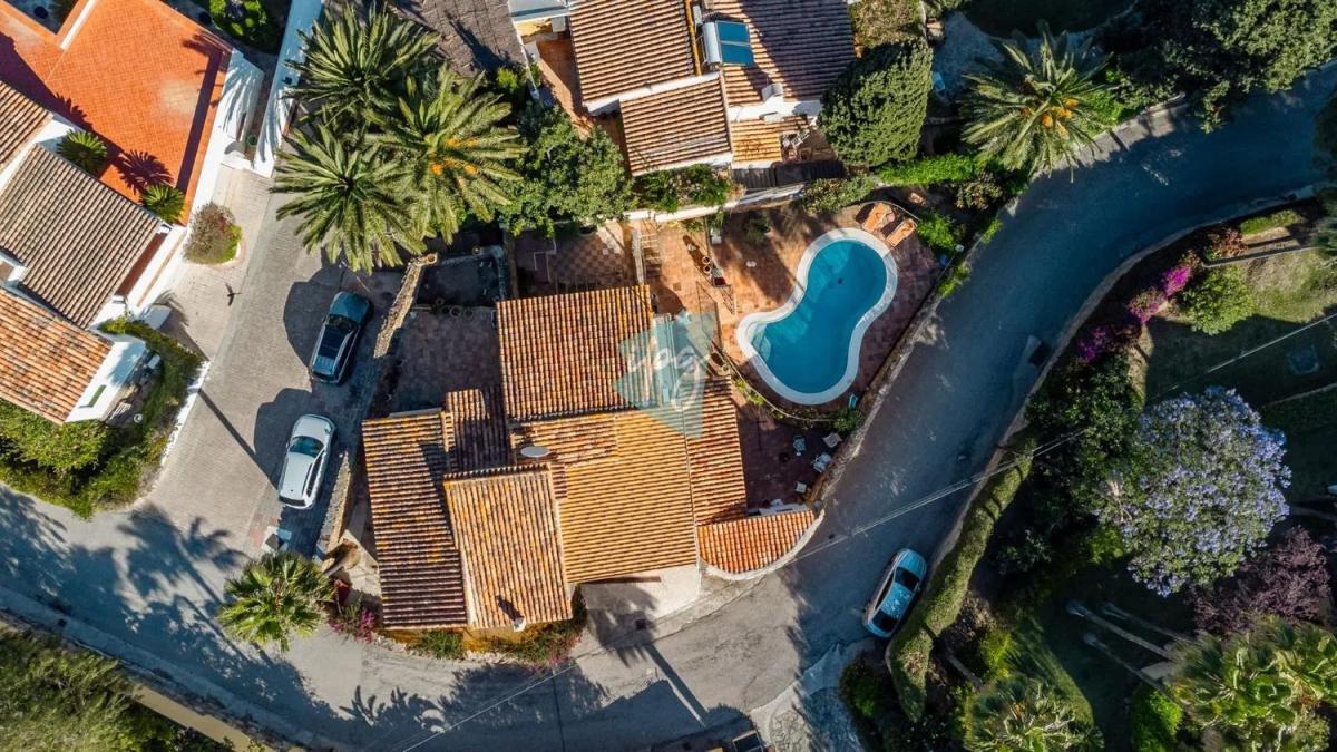 Sprzedaż niezależnego domku jednorodzinnego w Calle Bahía Dorada s/n, Estepona photo 2