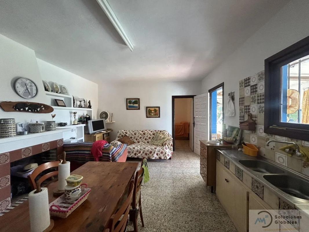 Sprzedaż niezależnego domku jednorodzinnego w  Calle Huerto s/n, Estepona photo 4