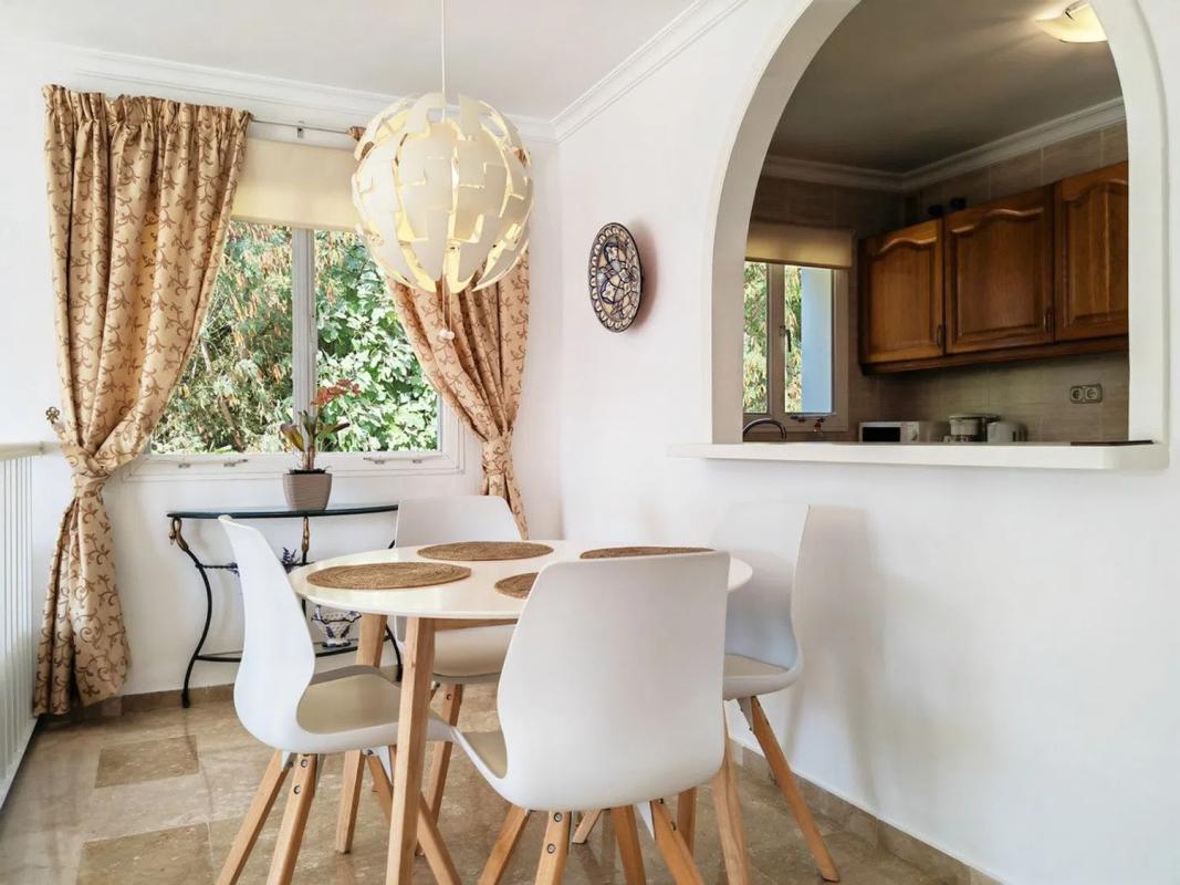 Sale of apartment in Pasaje Enebro, 8, Estepona
photo 3