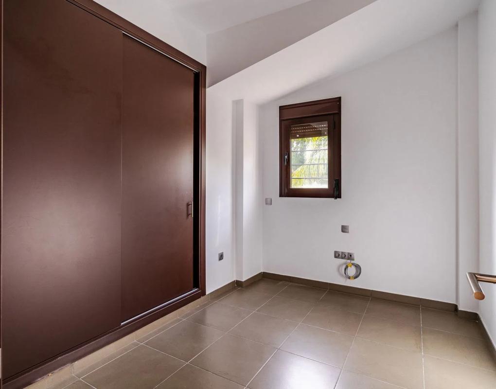 Продажа отдельного шале в  Calle el Salvador, 5, Эстепона photo 3