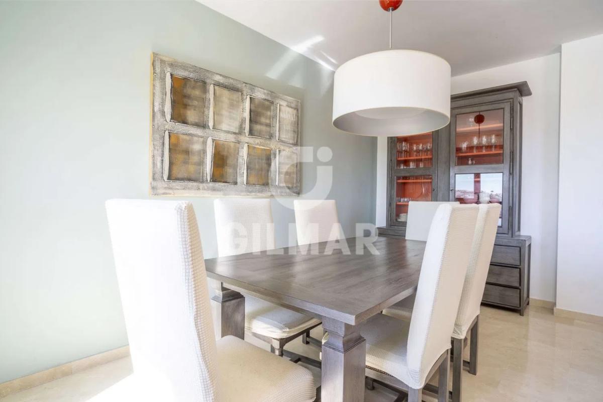 Duplex sale in Calle del Estanque, Estepona photo 5