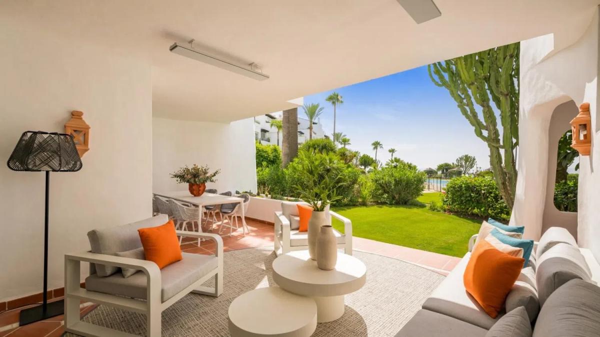 Venta de piso en Urbanizacion Paraiso Hills Pueblo Mediterraneo, Estepona
photo 1