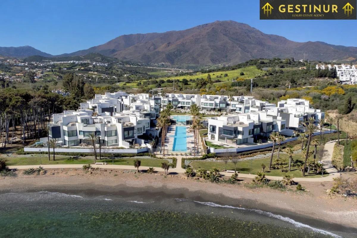 Sprzedaż mieszkania w Urbanizacion Bahia de Estepona, 3, Estepona
 photo 2