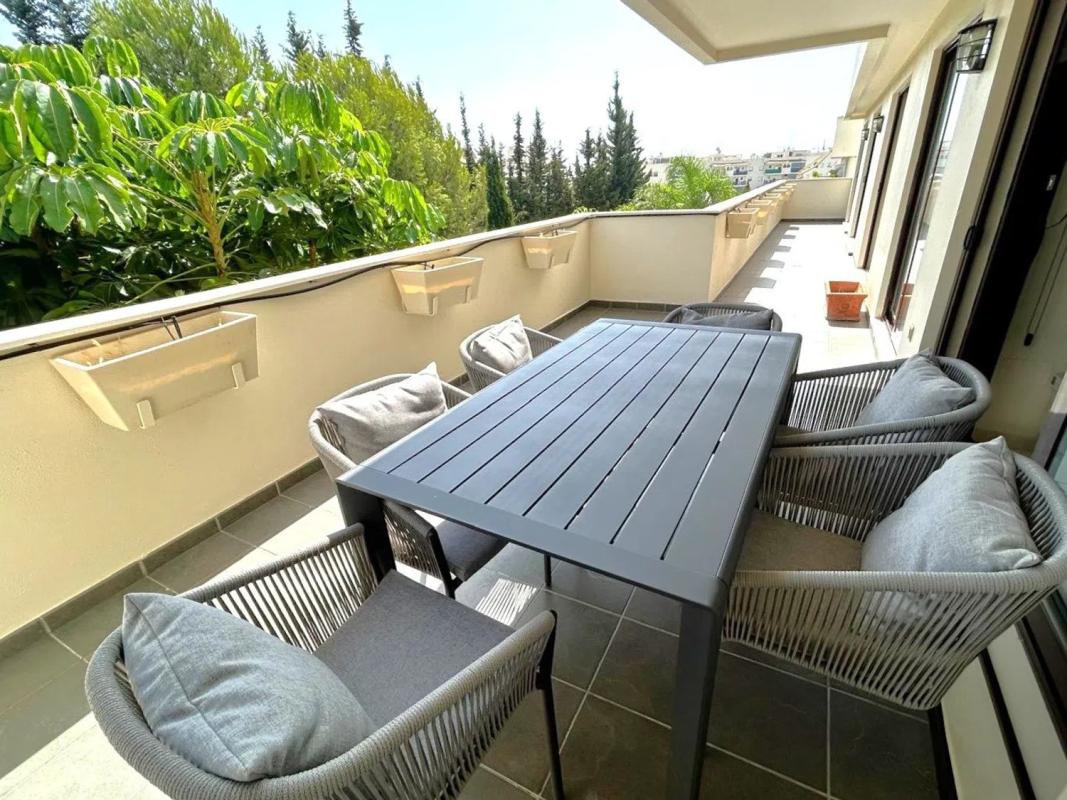 Venta de piso en Barrio Puerto de Estepona, Estepona
photo 1