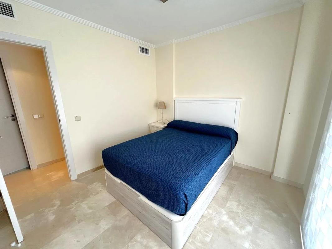 Venta de piso en Barrio Puerto de Estepona, Estepona
photo 4