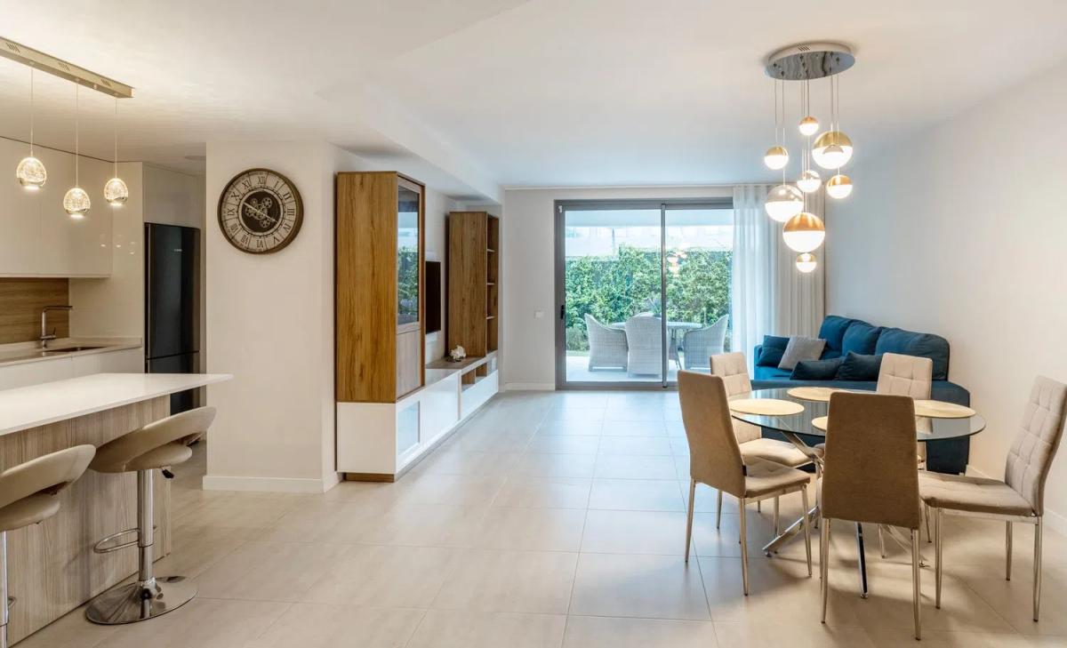 Venta de piso en Calle los Avellanos, 14, Estepona
photo 2