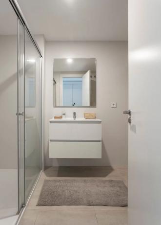 Piso en venta en Calle los Avellanos, 14, Estepona thumbnail 2
