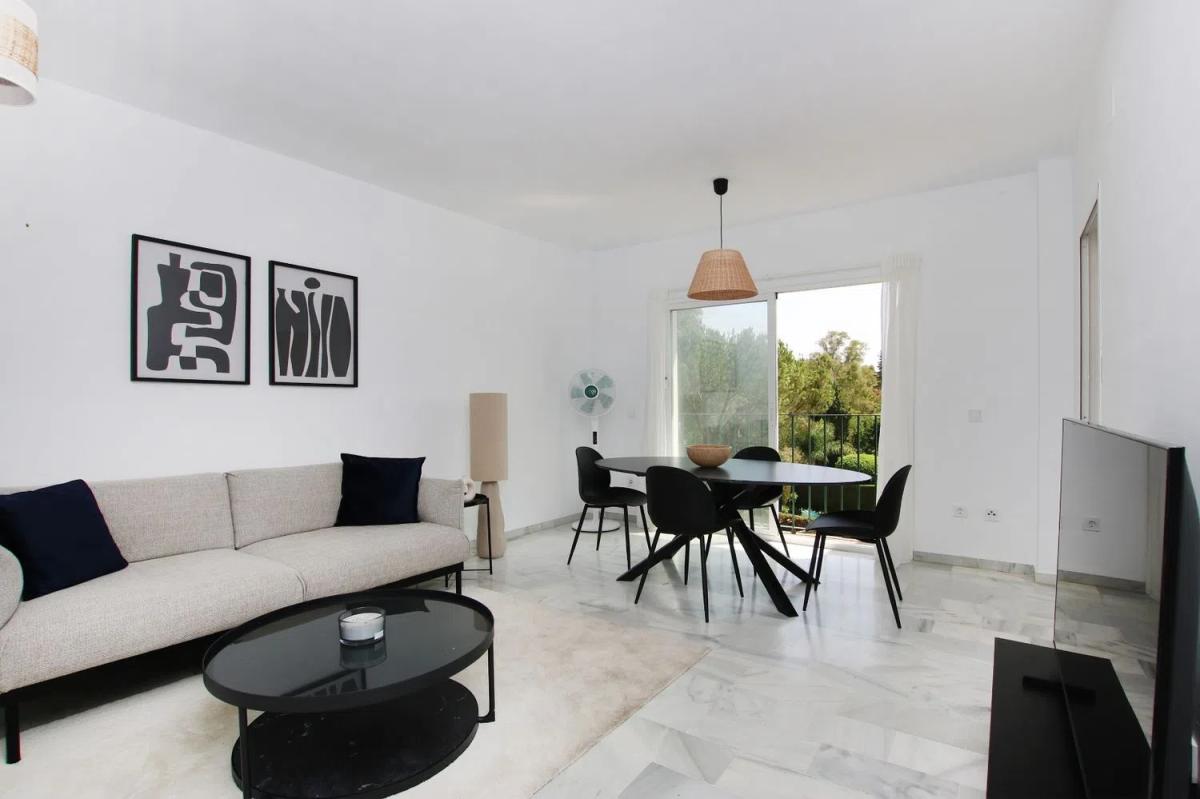 Venta de piso en Avenida de los Andaluces, 1, Estepona
photo 4