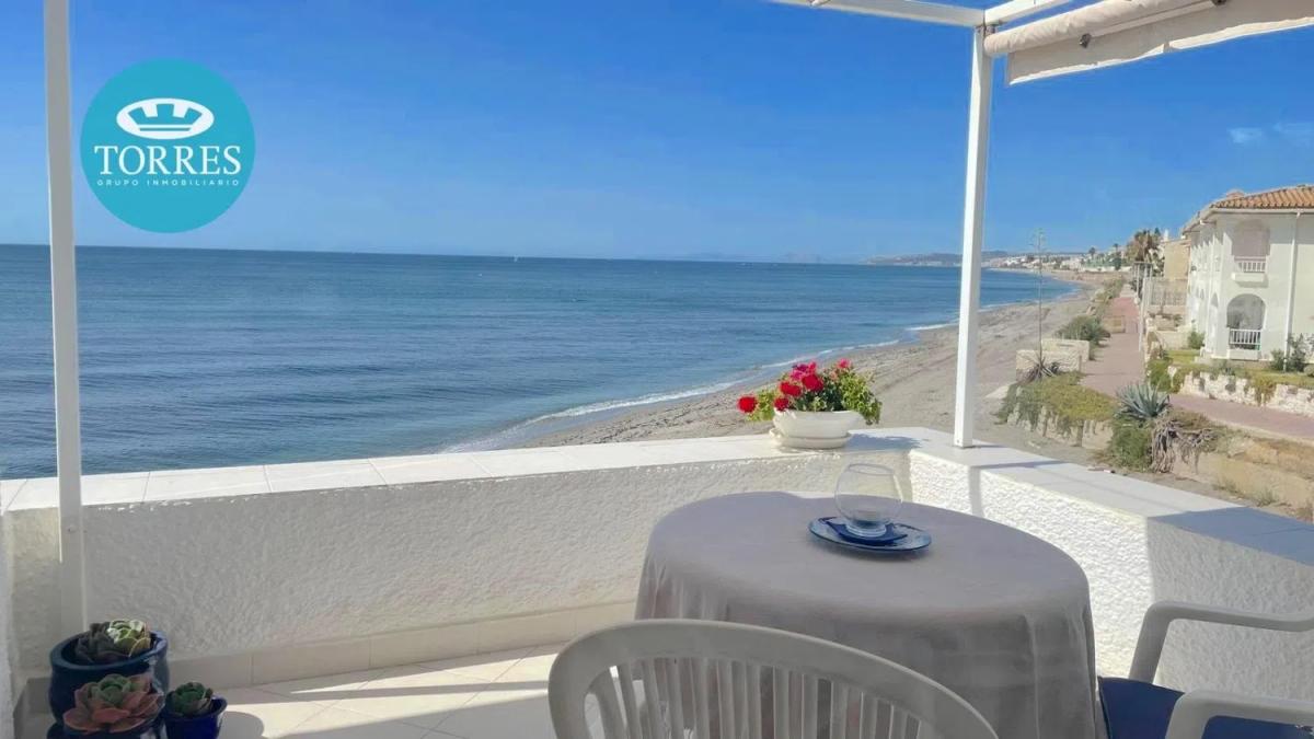 Sprzedaż niezależnego domku jednorodzinnego w  Calle Miami, Estepona photo 2