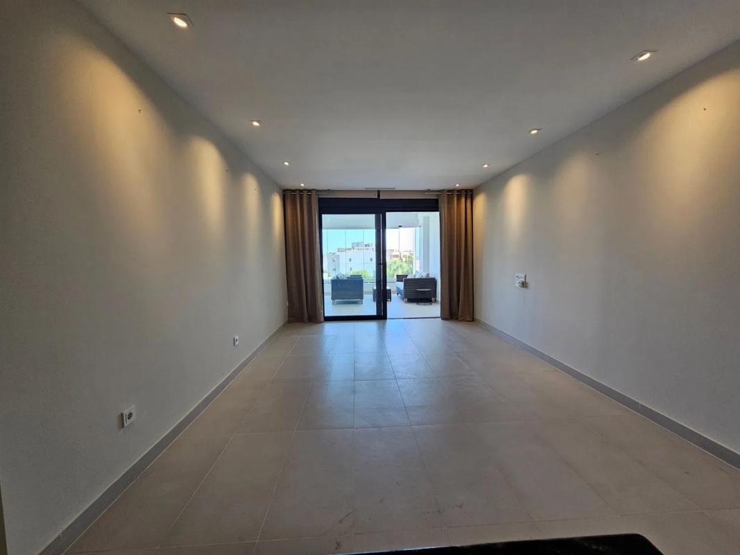 Venta de piso en Camino Path de Brijan, Estepona
 photo 2