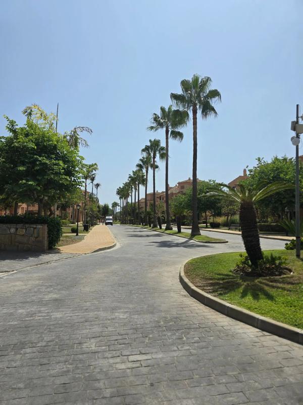 Sprzedaż duplexu w Avenida Hacienda del Sol s/n, Estepona photo 4