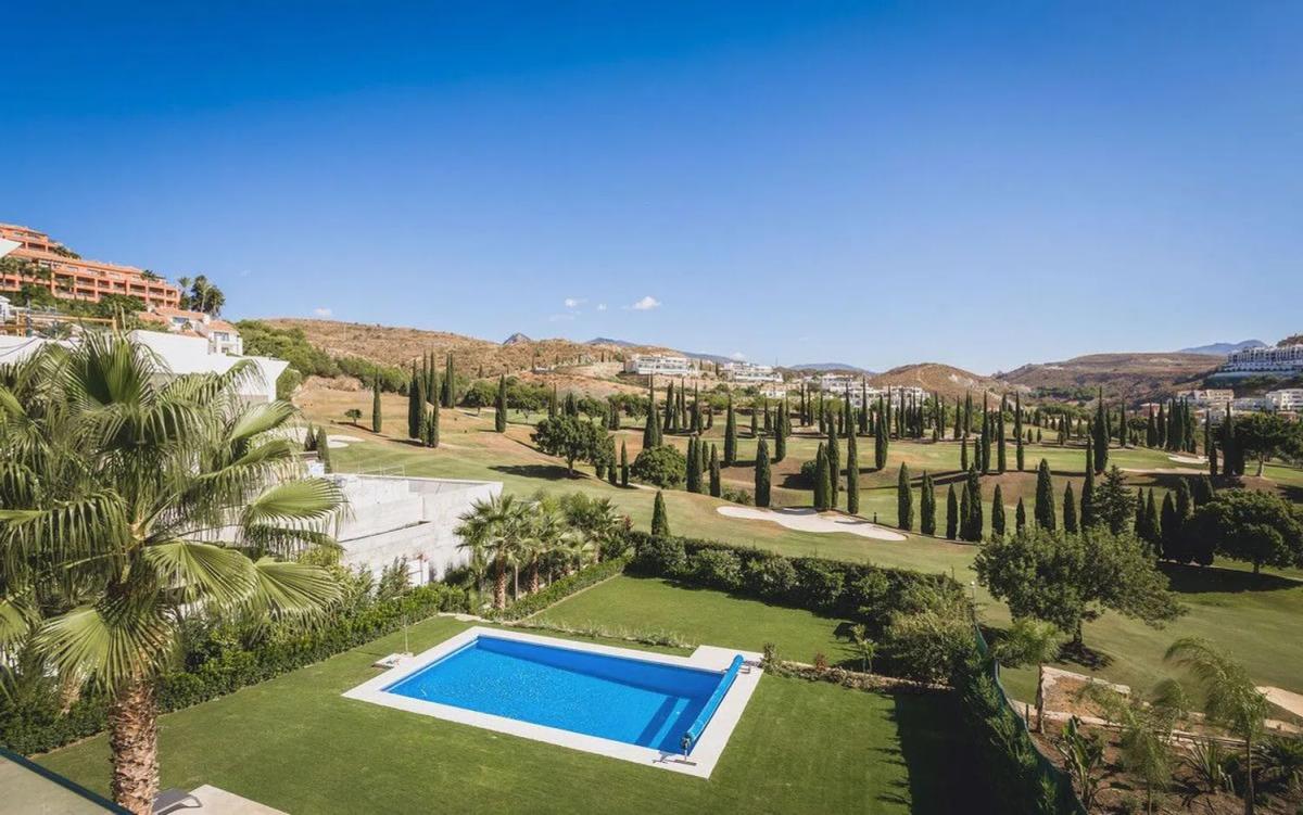 Venta de chalet independiente en Urb. Flamingos Ii 9, Estepona
photo 4