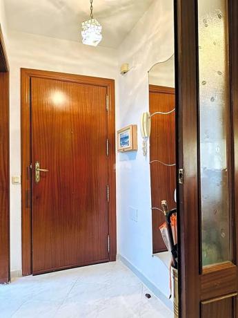Apartment for sale in Barrio Puerto de Estepona, Estepona thumbnail 1