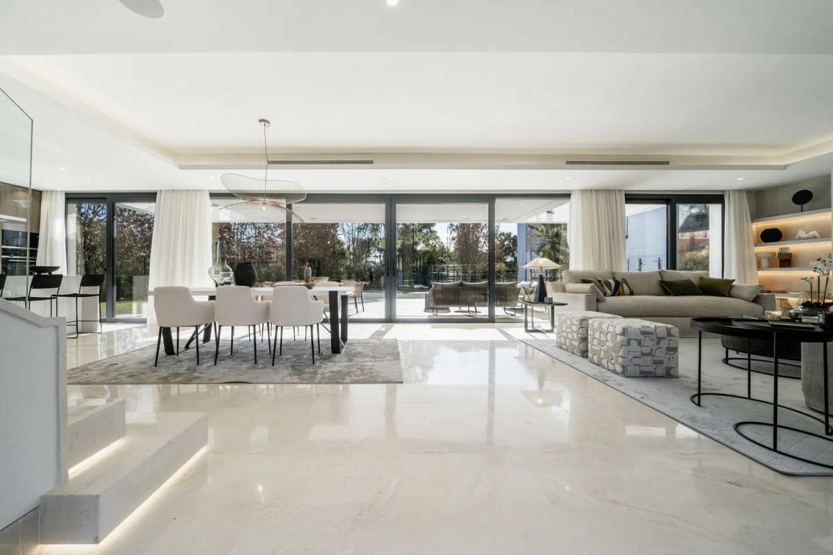 Venta de chalet independiente en Urbanizacion Cortijo Casareno, Estepona
photo 1