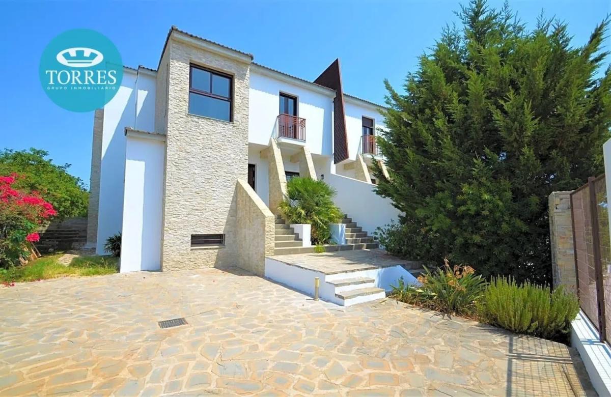 Продажа отдельного шале в  Calle Flaminio, Эстепона photo 2