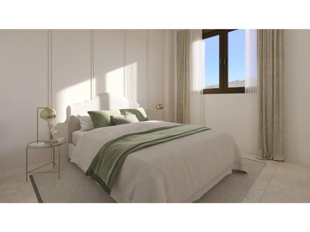 Sale of apartment in Calle Santa Ana, Estepona
photo 1