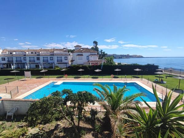 Mieszkanie na sprzedaż w Urbanizacion Playa de Guadalobon, Estepona thumbnail 1