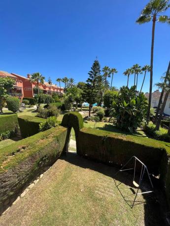 Chalet independiente en venta en  Barrio Nueva Atalaya, Estepona photo 2