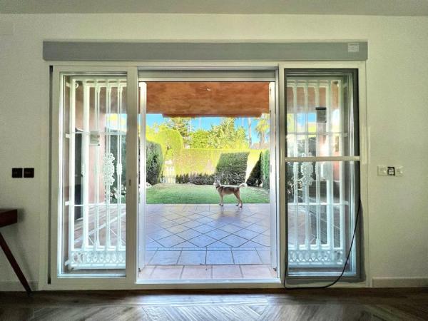 Chalet independiente en venta en  Barrio Nueva Atalaya, Estepona photo 3