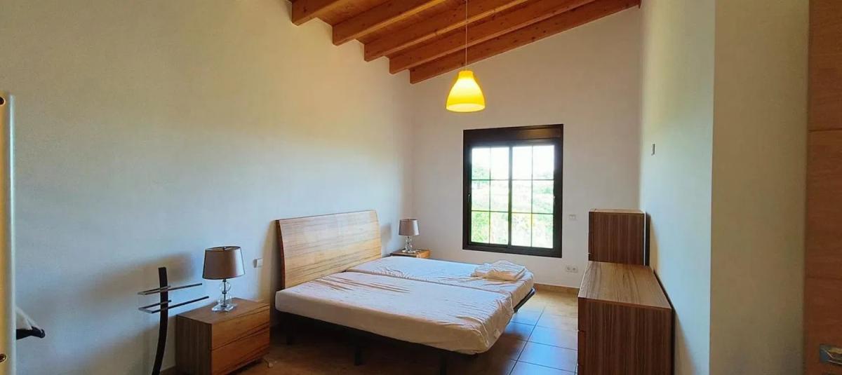 Sprzedaż niezależnego domku jednorodzinnego w  Barrio Las Lomas, Estepona photo 3