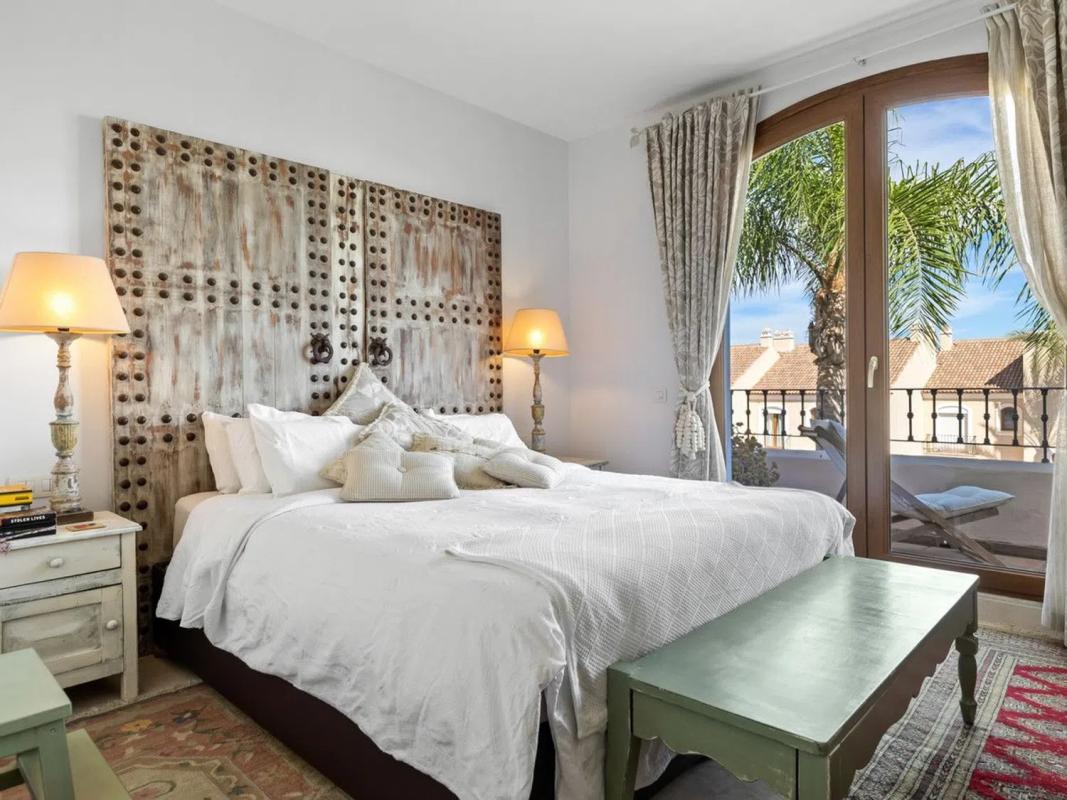 Venta de chalet independiente en Barrio Paraiso-Barronal, Estepona
 photo 4