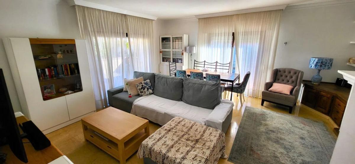 Продажа отдельного шале в  Barrio Huerta Nueva, Эстепона photo 2
