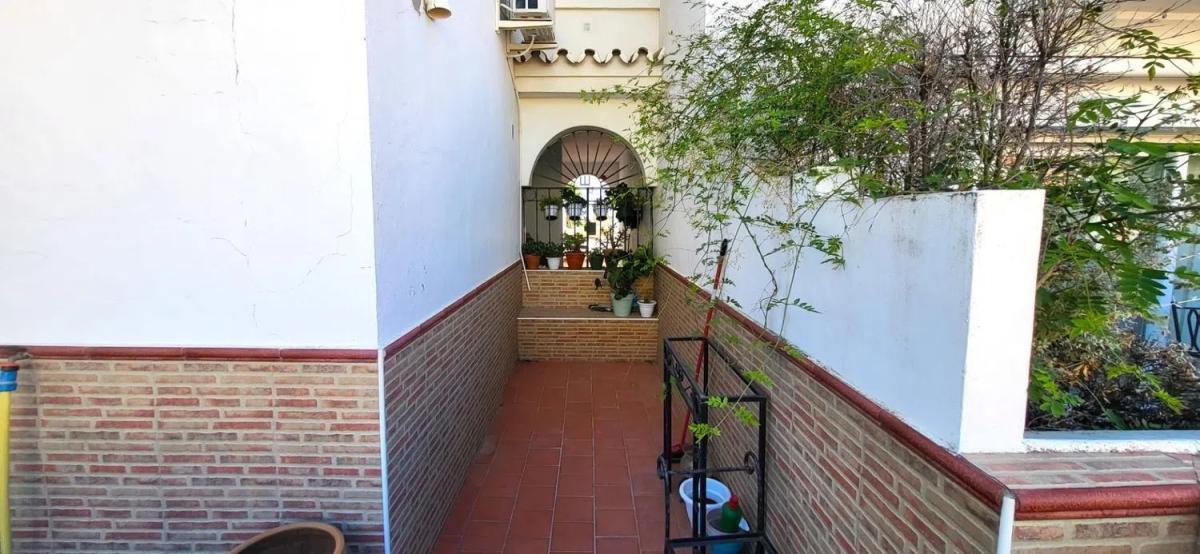 Продажа отдельного шале в  Barrio Huerta Nueva, Эстепона photo 5