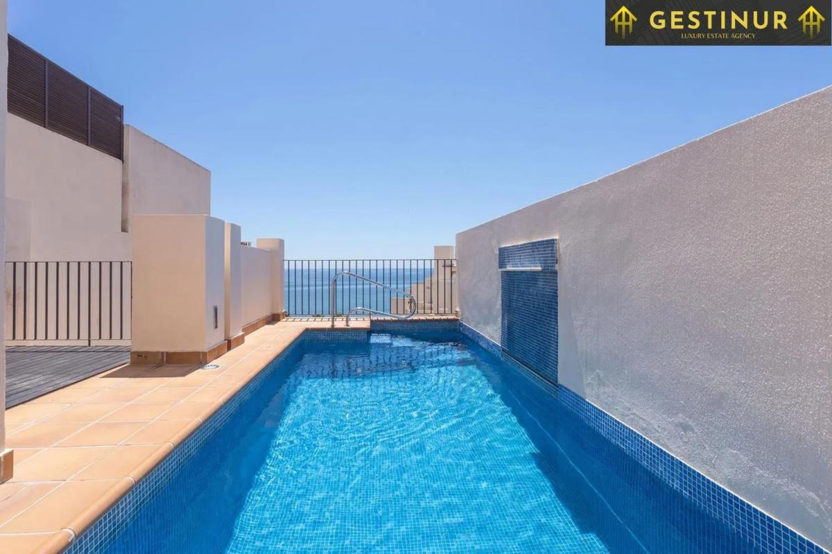 Sprzedaż poddasza w Calle del Mare Nostrum, 42, Estepona photo 1