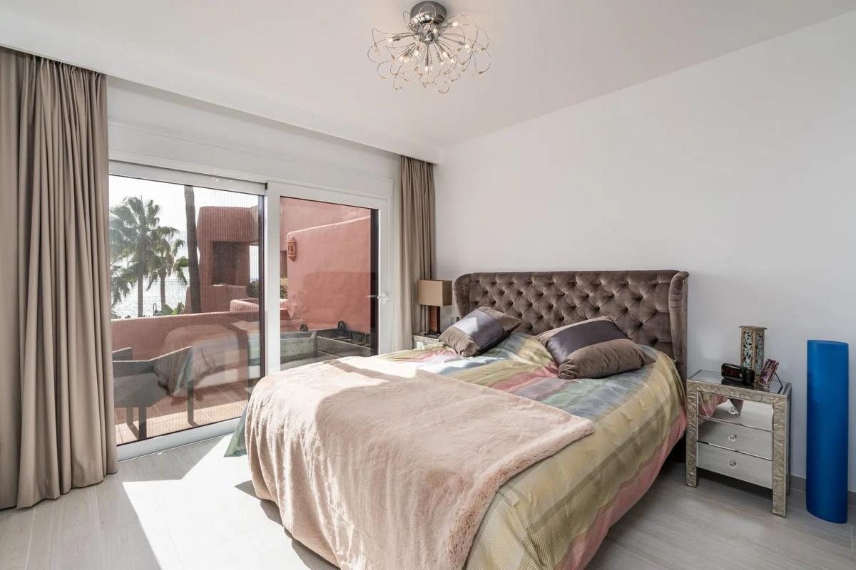 Sprzedaż duplexu w Barrio Guadalmansa, Estepona photo 4