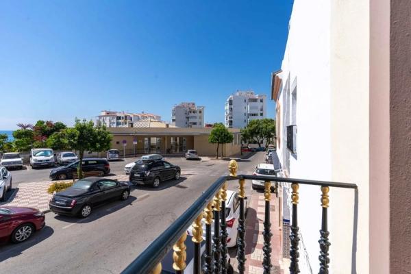 Коттедж на продажу в  Barrio Puerto de Estepona, Эстепона photo 4