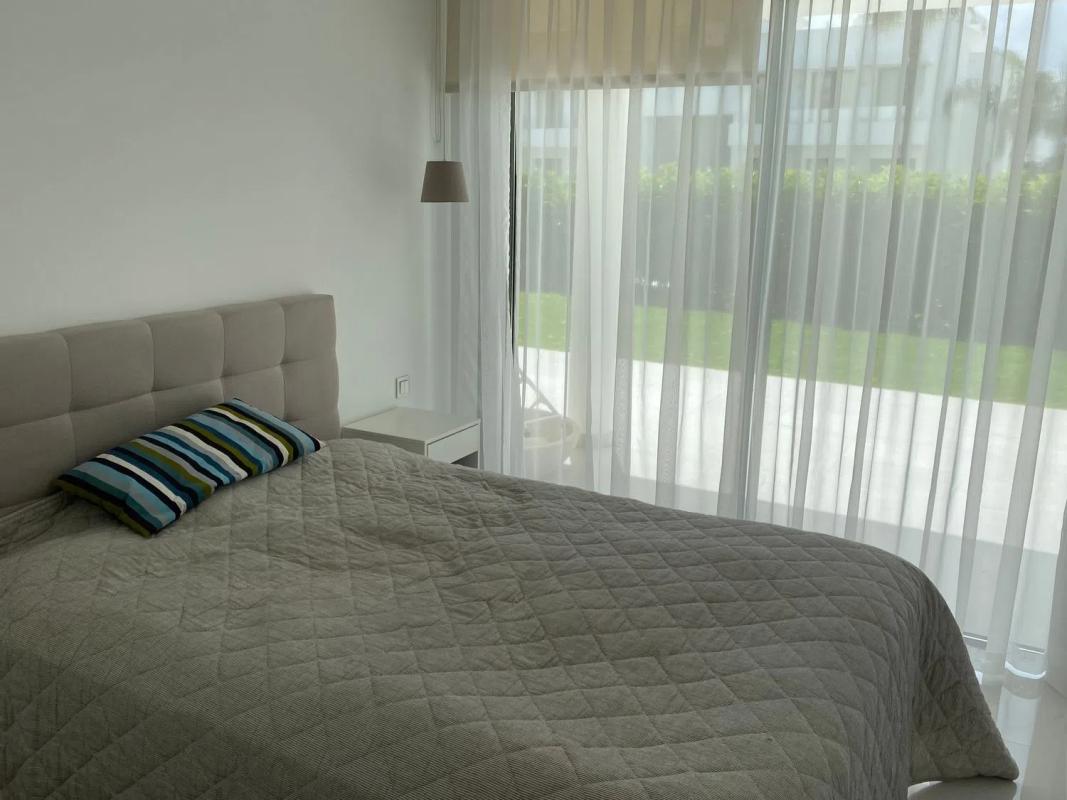 Sale of apartment in Urb Cataleya, 3 Phase 3, b, Estepona
 photo 3