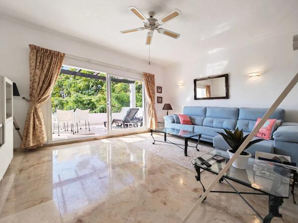 Apartment for sale in  Barrio Paraiso-Barronal, Estepona photo 1