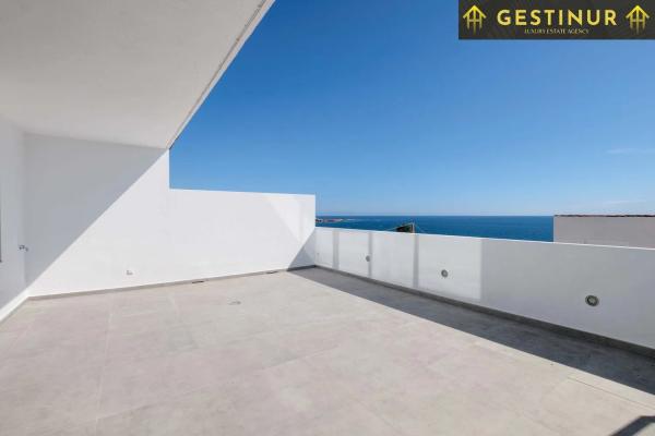 Дуплекс на продажу в Urbanizacion Playa de Guadalobon, Эстепона photo 2
