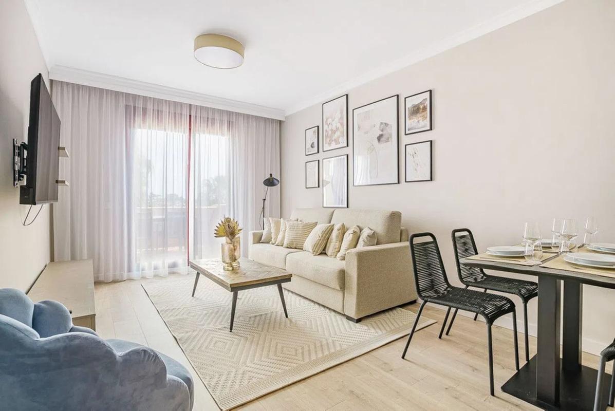 Sale of apartment in Barrio Paraiso-Barronal, Estepona
photo 1