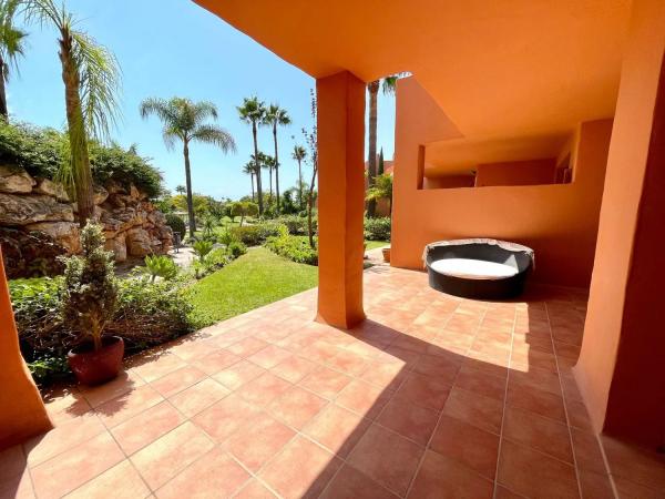 Mieszkanie na sprzedaż w  Calle Merión, Estepona photo 4