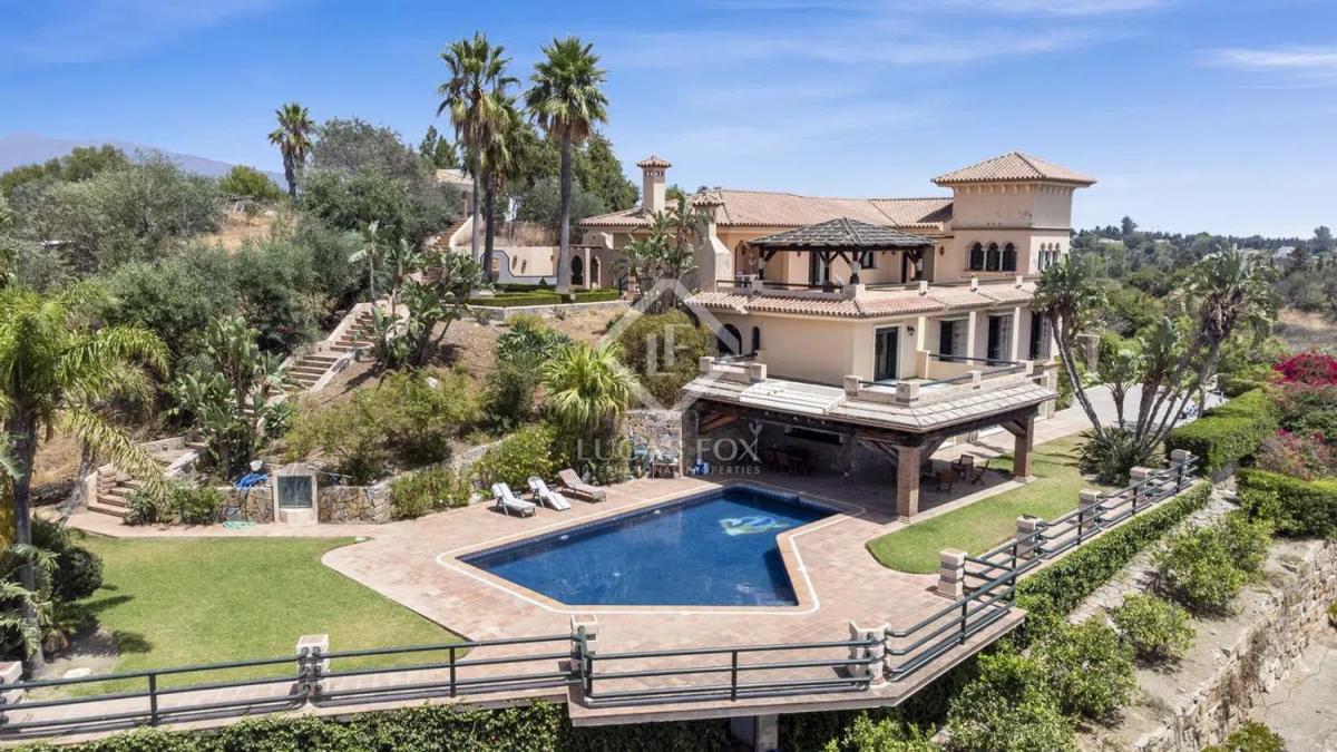 Venta de chalet independiente en Cerro Alonso Diaz, Estepona
photo 1