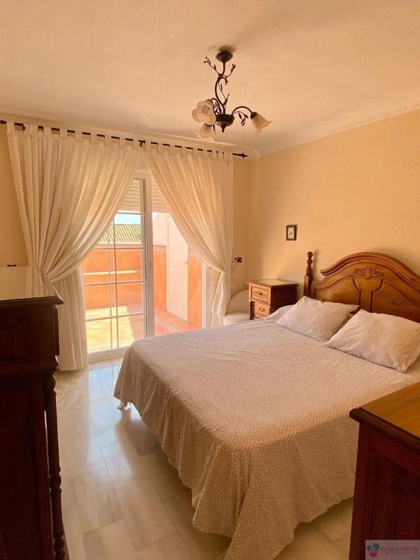 Продажа отдельного шале в Barrio Nueva Atalaya, Эстепона photo 5